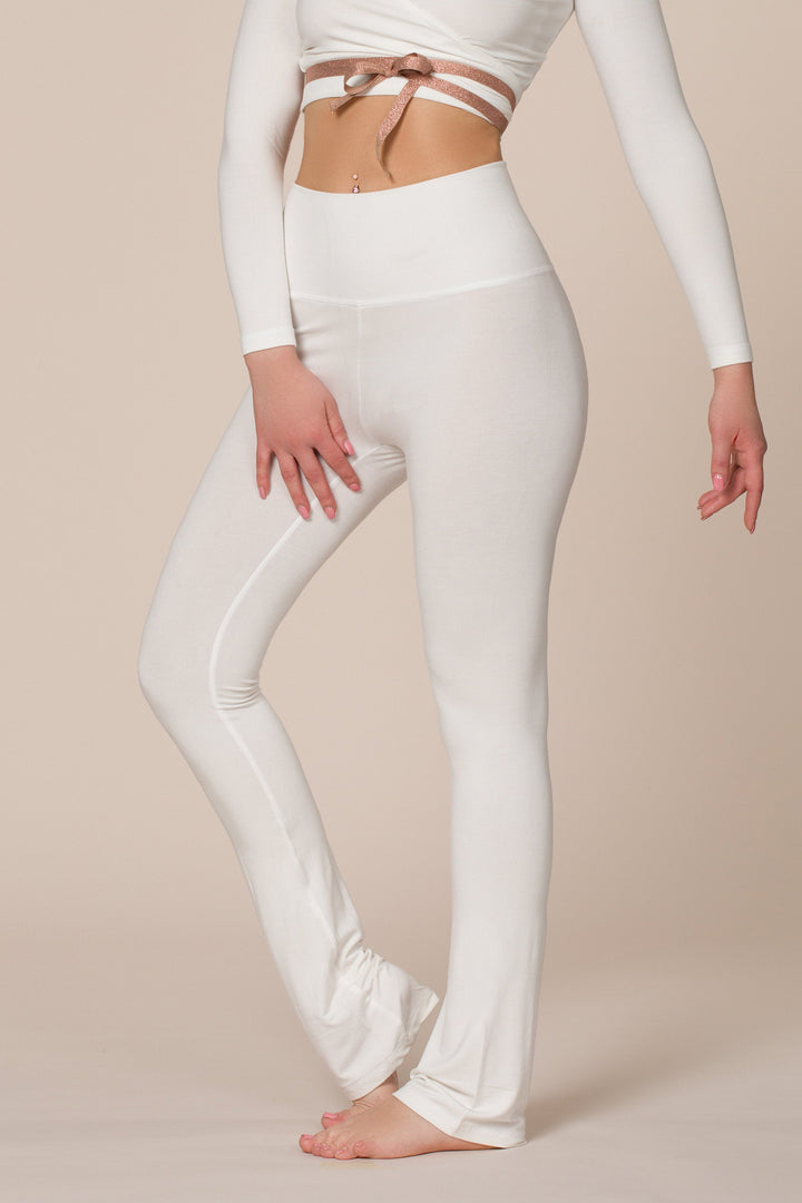 Kali Legging - Super High Rise Flared - White